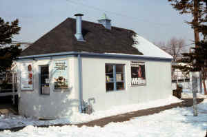 Station-Oceanside - 01-21-77 (Madden-Keller).jpg (94825 bytes)